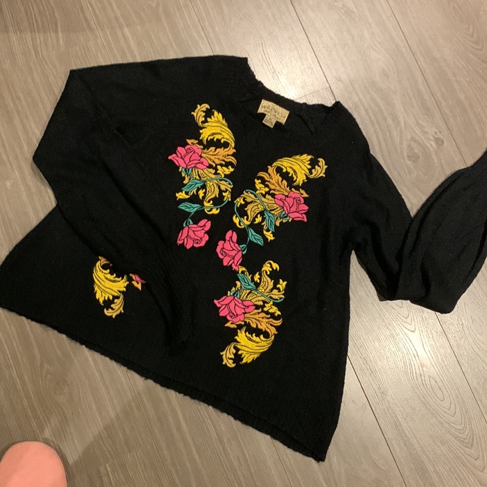 Wild fox bell sleeve sweater for sale
